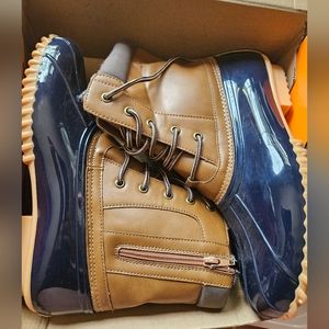 Sporto duck boots NWT, never worn